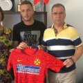 Vestimentația inedită cu care Valeriu Argăseală l-a prezentat pe Panțâru la FCSB FOTO Instagram