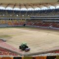 Așa arată gazonul de pe Național Arena, după concertul Mettalica. A început lupta contracronometru pentru refacere, înainte de meciul cu Spania, pe 5 septembrie, foto: Justin Gafiuc/GSP