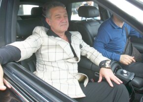 Încă un transfer în ziua meciului » Becali a făcut anunțul în direct le TV: "A semnat! Diseară doar în cantonament"