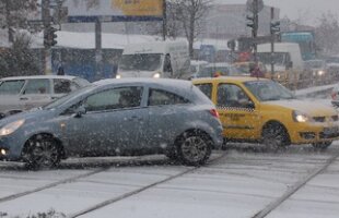 ANM: În cursul zilei de sîmbătă, în cursul nopţii şi duminică, în sud-estul ţării vor reîncepe ninsorile