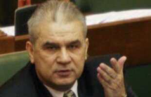 Iordanescu: "Becali trebuie să cedeze în conflictul cu fanii, să accepte şi puţină umilinţă"