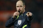 Arbitrul care a validat golul de la "mîna lui Henry" merge la Mondiale!