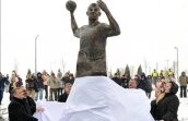 FOTO » Monumentul în memoria lui Marian Cozma a fost dezvelit astăzi la Veszprem