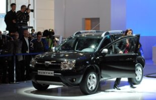 FOTO / Lansarea oficială a maşinii Dacia Duster, la Salonul Auto de la Geneva