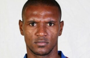 Abidal: "Îl aşteptăm pe Walcott pe Camp Nou să vedem ce ştie cu mingea"