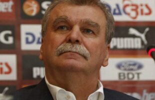 Dinu Gheorghe: "Noi mergem pe calea ferată, e mai greu să ne răsturnăm"