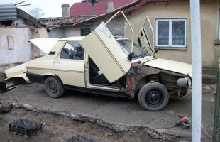 FOTO! Dacia 1310 cu uşi de Lamborghini