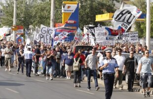 Becali nu se sperie de "Revoluţia stelistă": "Sînt nişte dobitoci, probabil plătiţi de Dinamo sau Rapid"