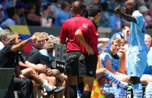 Mario Balotelli s-a făcut iar de rîs: Şi-a umilit şi adversarii, şi coechipierii