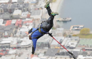 Tincu, Petre şi Dumitraş au făcut bungee-jumping