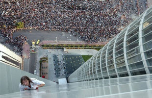 Spiderman vine la Bucureşti! Alain Robert vrea să escaladeze Intercontinentalul