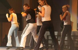 VIDEO! Tae-Bo - o oră de lovituri din arte marţiale pe ritmuri de aerobic. Află ce se întâmplă Pe scenă şi În culise!