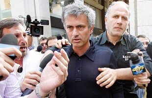 Decalogul lui Mourinho » Cum să învingă Barcelona în 10 paşi