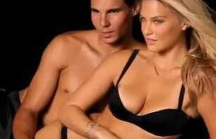 VIDEO şi GALERIE FOTO Cuplu de vis: Nadal a dezbrăcat-o pe Bar Refaeli într-un pictorial de senzaţie