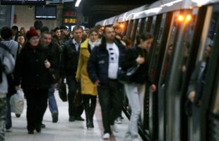 Meciul le-a prelungit programul! » RATB şi Metrorex au avut program pînă la ora 1.00