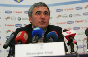 FOTO "Regele" a dat startul unei noi ediţii din Cupa "Hagi-Danone" » "Am avut un vis: să fiu mare fotbalist!"