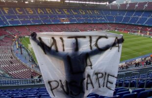 FOTO Campania "Mitică la brutărie" continuă » Contestările au ajuns şi pe Camp Nou!