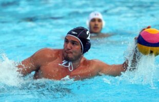 Echipa lui Cosmin Radu joacă s-a calificat în semifinalele Ligii Campionilor la polo