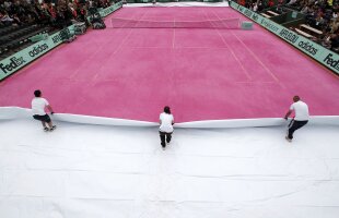 GALERIE FOTO » Ultima inovaţie în materie de zgură. Tradiţionaliştii de la Roland Garros au abandonat cărămiziul :D