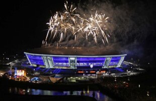 Focuri de artificii pentru Ucraina » Doneţk-ul fierbe în galben-albastru