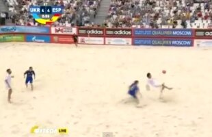 VIDEO Gol fabulos la fotbal pe plajă » Vezi execuţia de geniu a lui Amarelle