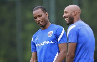 VIDEO Primul "glonţ" al lui Drogba » Eroul ultimei finale de Champions League a dat drumul la goluri în China