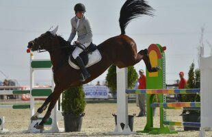 Salonul Calului, eveniment în premieră! Un fotoreportaj impresionant de la spectacolul ecvestru de la Tîncăbeşti