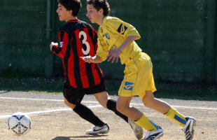 FOTO "Canibalul" Italiei! » Un puşti român de 16 ani este campion absolut la juniori în Peninsulă