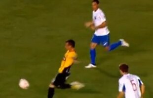 VIDEO Mod inedit de celebrare a unui gol în Cupa Libertadores » Pe cine a pupat jucătorul după reuşită