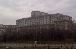 FOTO Jucătorii lui Chelsea au făcut plimbarea înainte de meci şi au vizitat "Palatul lui Ceauşescu"