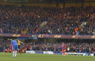 Incidente la final » Forţele de ordine i-au evacuat pe suporterii Stelei de pe Stamford Bridge