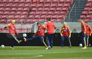 FOTO "Joacă" pe Amsterdam Arena » Tricolorii, spionaţi din tribune ;)