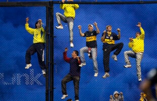 VIDEO Haos pe Bombonera » Violenţe în tribune, petarde pe teren şi două eliminări în Boca - River 1-1