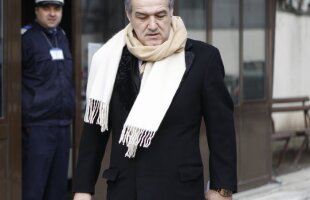 A vrut să fugă în Dubai! » Cum şi-a petrecut Becali ultimele ore în libertate