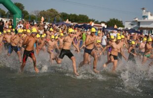 Duel în apă » Foşti mari înotători şi amatori au luptat pentru victorie la Aqua Challenge 2013