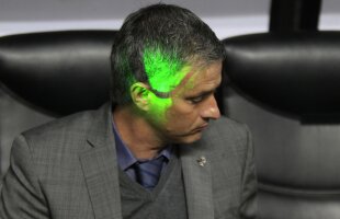 Un suporter a fost arestat pentru că l-a orbit pe Mou! » Provenea din sectorul ocupat de stelişti