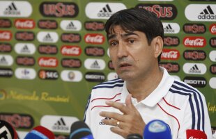 Raportul lui Piţurcă: "Ne trebuie 10 jucători ca să ne calificăm la Euro 2016!". Întrebarea Gazetei: "Şi un selecţioner nu ne trebuie?" :X