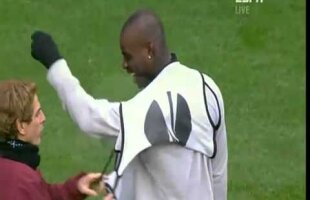 FOTO Tricoul nărăvaş mai face o victimă :D » Ricardo Carvalho calcă pe urmele lui Mario Balotelli