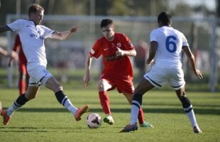 FOTO Rece-cald » Dinamo a remizat ieri cu Cernomoreţ Odessa, 1-1, alternînd momente haotice în apărare cu atacuri furioase