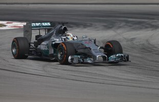 Lewis Hamilton, la al doilea pole-position consecutiv! Britanicul va pleca primul în Marele Premiu al Malaeziei