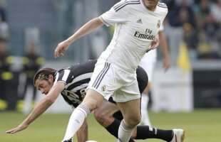 VIDEO Zizou şi Seedorf au rămas profesori în fotbal » Supergoluri într-un amical de lux al fostelor glorii de la Real şi de la Juve