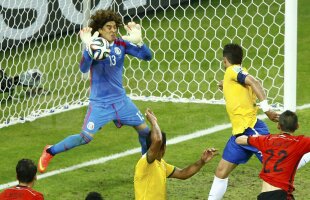 VIDEO Extraterestrul Guillermo Ochoa » Brazilia a eşuat în faţa unui portar colosal şi a rămas doar cu o remiză albă după meciul cu Mexic