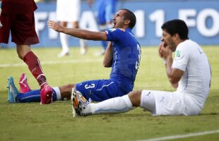 VIDEO+FOTO Interziceţi ”Canibalul”! » Adio Mondial? Luis Suarez riscă pînă la doi ani suspendare după ce şi-a înfipt dinţii în umărul lui Giorgio Chiellini