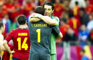 VIDEO Mondialul portarilor » Gianluigi Buffon şi Iker Casillas eclipsaţi de goalkeeperii echipelor outsiderilor » Care ţi s-a părut cel mai bun?