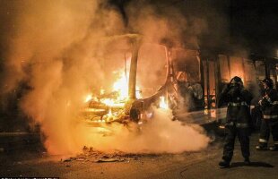 VIDEO Haos pe străzile din principalele oraşe din Brazilia » 23 de autobuze au fost incendiate! VIDEO cu dezastrul provocat de protestatari