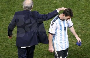 FOTO Caricatura zilei » Lionel Messi surprins în ipostaza obişnuită de la acest Mondial: "Trezeşte-te, te-ai odihnit destul!" :D