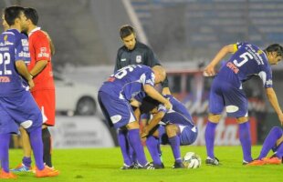 VIDEO Cum să loveşti bara din doi metri şi să pierzi calificarea în minutul 90?! » ”Lecţia” vine din Copa Libertadores