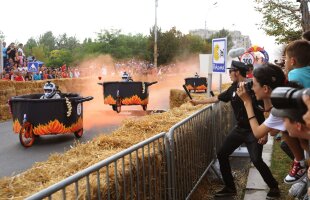 GALERIE FOTO 51 de maşini artizanale au defilat în faţa a 30.000 de bucureşteni într-un spectacol inedit