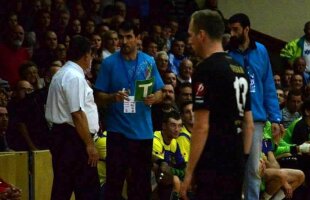 Un nou episod şocant în Liga Naţională de handbal: le-au furat cartonul de time-out!