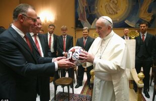 FOTO Jucătorii şi conducătorii lui Bayern Munchen au fost primiţi de Papa Francis la Vatican